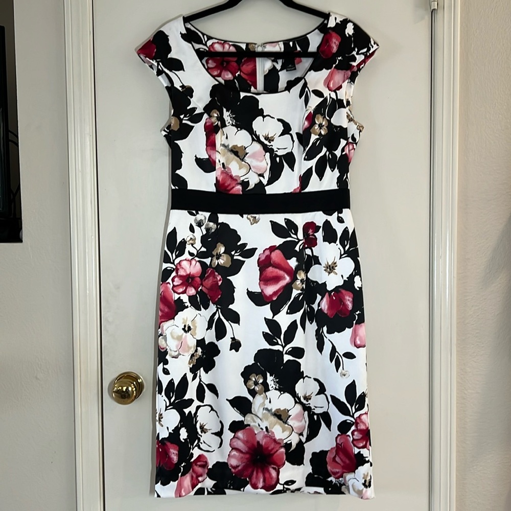 White House Black Market floral dress